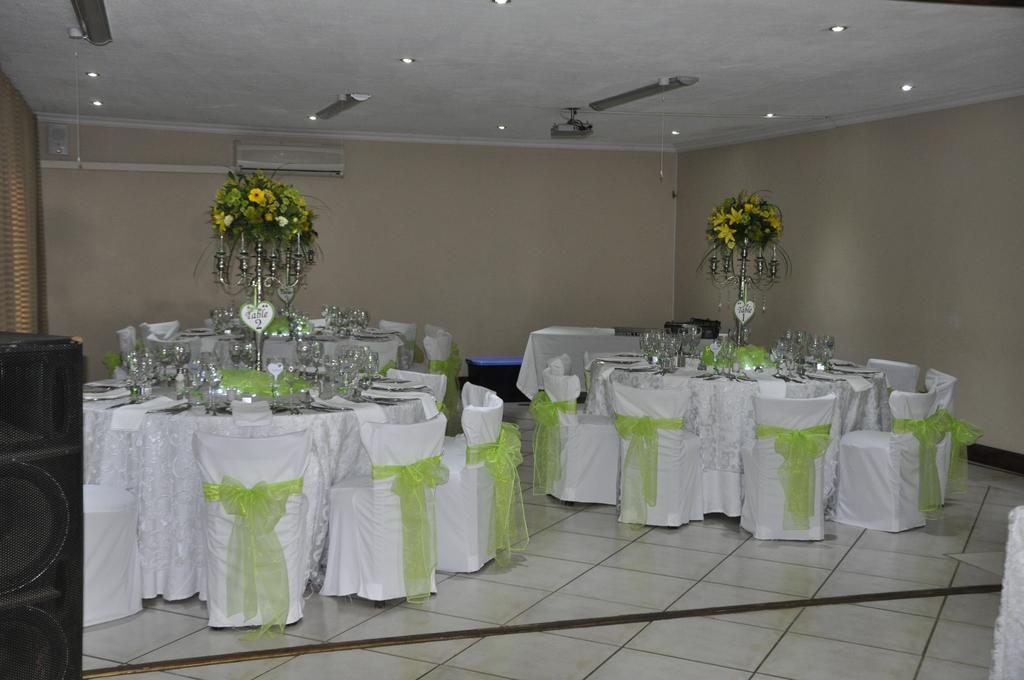 Hôtel Sanloo Manor à Tzaneen Extérieur photo