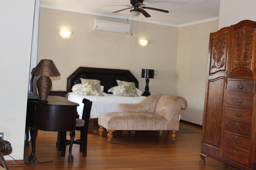 Hôtel Sanloo Manor à Tzaneen Extérieur photo