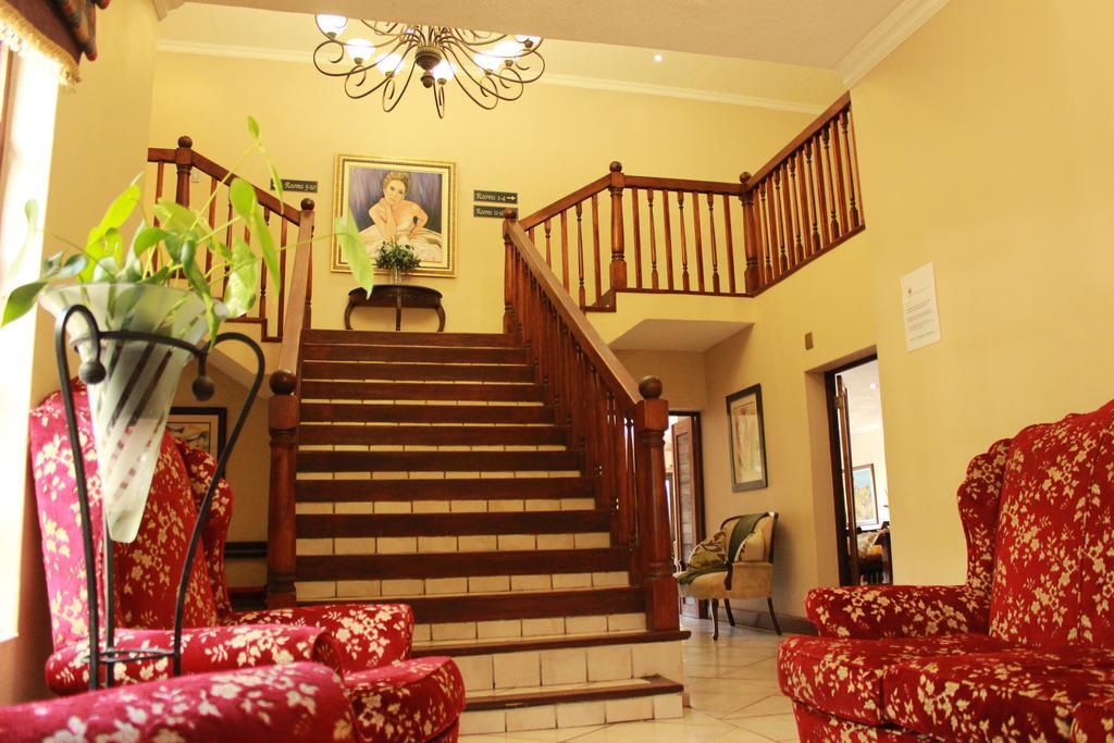 Hôtel Sanloo Manor à Tzaneen Extérieur photo