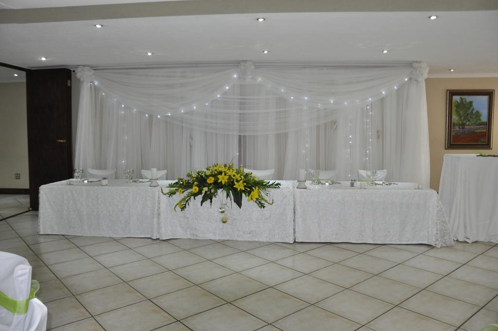 Hôtel Sanloo Manor à Tzaneen Extérieur photo