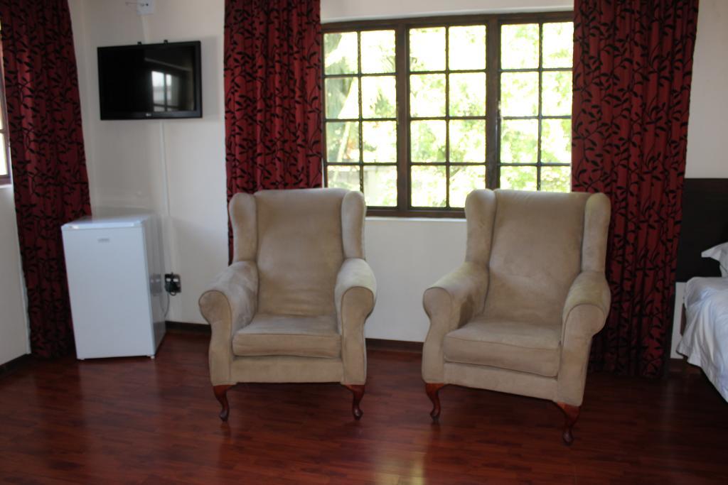 Hôtel Sanloo Manor à Tzaneen Extérieur photo